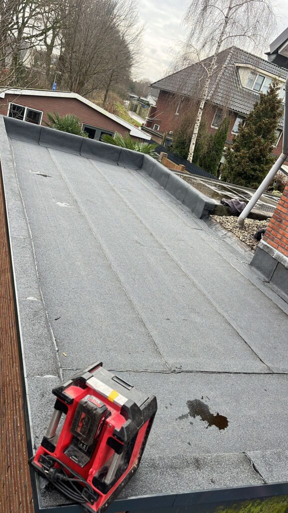 Bitumen dakbedekking in Harderwijk